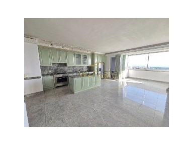 Apartamento T3 à venda no Centro - Santo Amaro