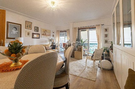 Apartamento T2 à venda na Rua da Holanda