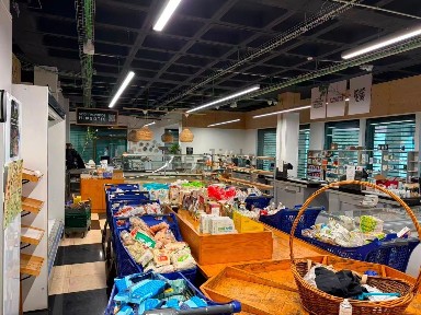 Espaço comercial à venda na Rua Ivone Silva