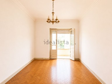 Apartamento T2 à venda na Rua do Cruzeiro