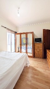 Apartamento T2 à venda na Buraca