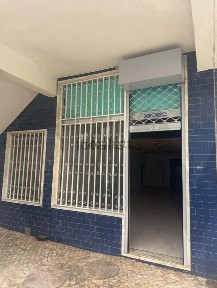 Espaço comercial à venda na Rua Capitão Salgueiro Maia, 5