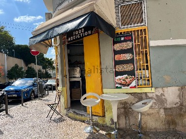 Espaço comercial à venda na Rua Alberto Pimentel, 1