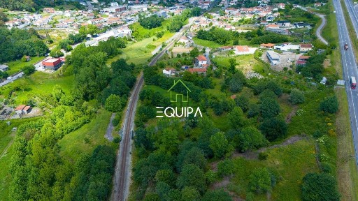 Arrendamento de quinta na Rua Ribeiro do Pinto