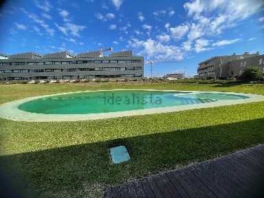 Arrendamento de duplex na Rua da Marginal s/n