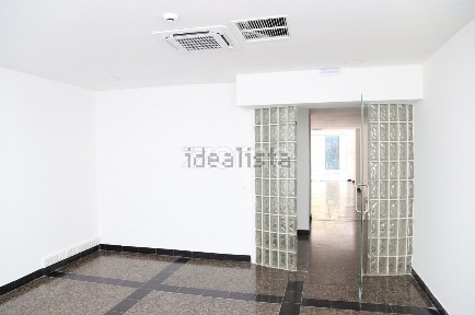 Espaço comercial à venda na Rua Barão de Sabrosa, 38