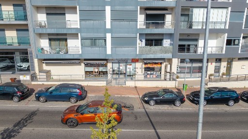 Espaço comercial à venda na Praceta Tiago Augusto de Almeida, 4