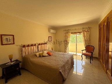 Arrendamento de apartamento T3 no Caminho das Alfarrobeiras s/n
