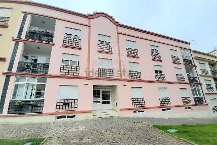 Apartamento T3 à venda na Praceta Maria Judite de Carvalho