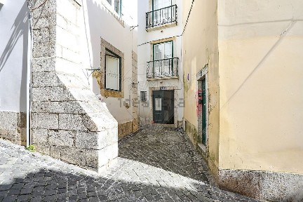 Santa Maria Maior, Alfama, Rua da Regueira, 3