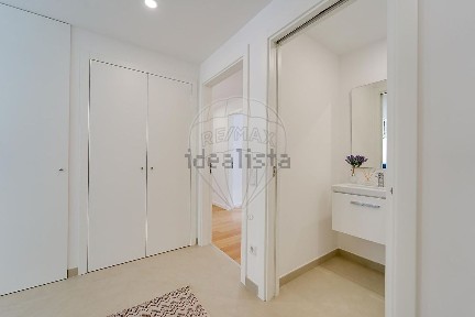 Arrendamento de apartamento T3 na Rua da Correeira