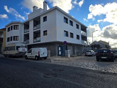 Apartamento T2 à venda na Avenida Dinamarca, 120