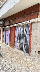 Espaço comercial à venda na Avenida Barbosa du Bocage, 46