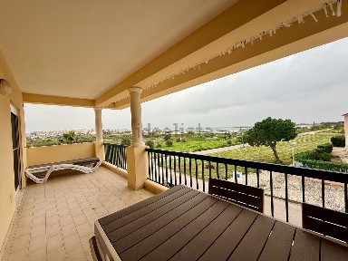 Arrendamento de apartamento T2 na Rua Joaquim Martins Pontes s/n