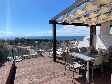 Arrendamento de penthouse na Rua Infante Dom Henrique