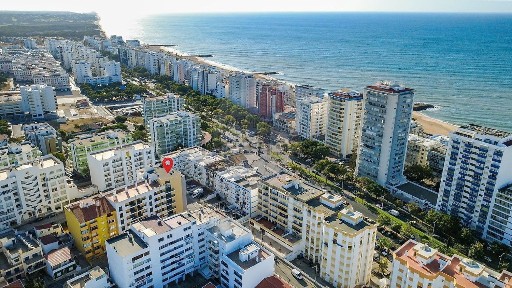 Arrendamento de apartamento T2 na Rua do Pinheiro