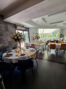 Espaço comercial à venda em Sacavém e Prior Velho