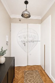 Apartamento T2 à venda na Rua General Justiniano Padrel
