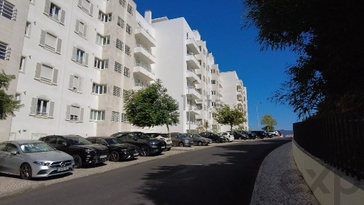 Apartamento T2 à venda na Rua Professor Dias Valente, 315
