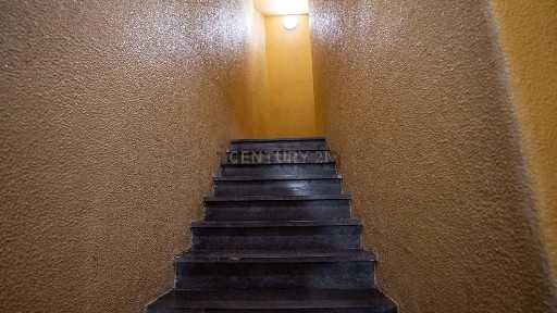 Apartamento T2 à venda na Rua do Moinho da Galega, 8