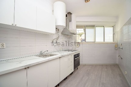 Apartamento T2 à venda na Praceta da Mina