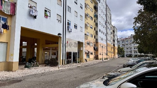 Apartamento T3 à venda na Rua de Lyon