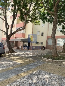 Espaço comercial à venda na Arcena - À-dos-Melros