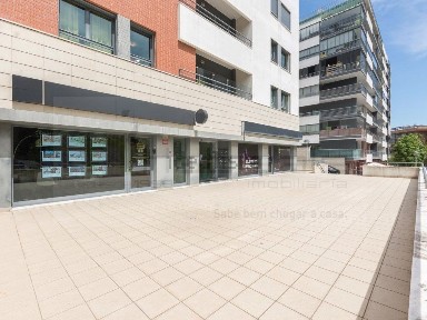 Espaço comercial à venda na Avenida Reinaldo dos Santos, 24 A/b