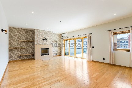 Penthouse à venda na Rua Fernando Namora