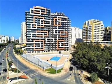 Arrendamento de apartamento T1 na Rua do Sol, 4