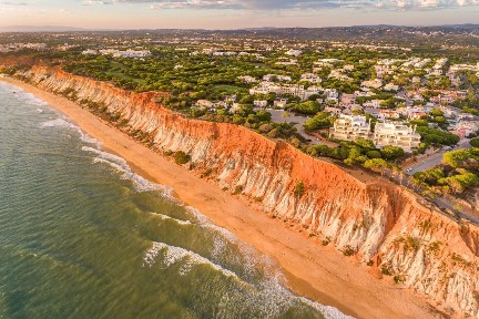 Albufeira e Olhos de Água, Olhos de Água, Bairro Praia da Falésia, Rua do pinhal