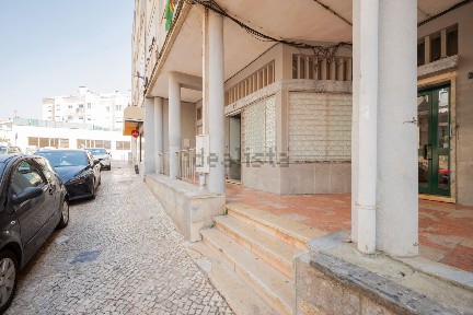 Espaço comercial à venda na Rua Santos Dumont, 5