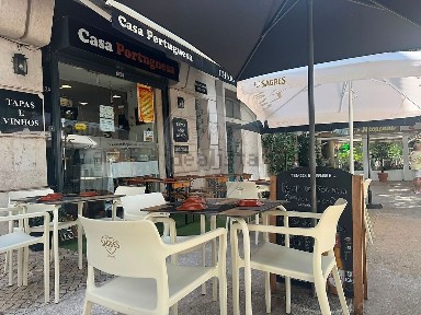 Negócio à venda na Avenida de António José de Almeida