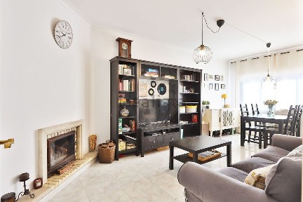 Apartamento T2 à venda na Avenida Cidade de Lisboa