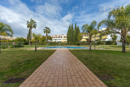 Arrendamento de apartamento T2 em Canais do Golfe - Sector 5