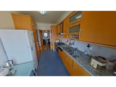 Apartamento T3 à venda em Ramada e Caneças