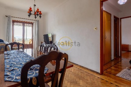 Apartamento T2 à venda na Rua Manuel Francisco Soromenho