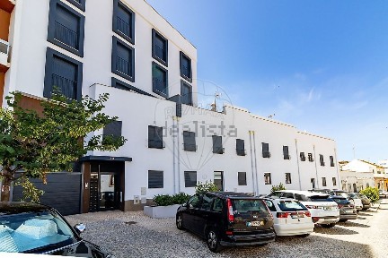 Arrendamento de apartamento T2 na Rua do Bocage