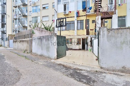 Apartamento T6 à venda na Rua António Pedro