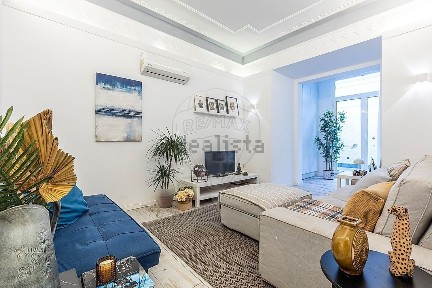 Apartamento T2 à venda na Rua Arco do Cego