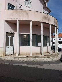 Espaço comercial à venda na Rua Francisco José Purificação Chaves