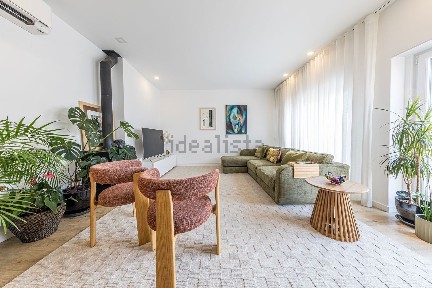 Apartamento T3 à venda na Rua Cordeiro Ferreira