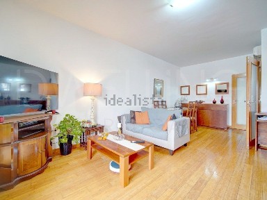 Apartamento T2 à venda na Rua Raul Indipwo, 29