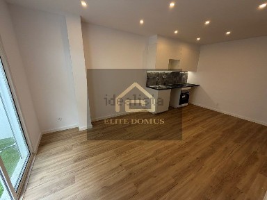 Apartamento T1 à venda em Sacavém e Prior Velho