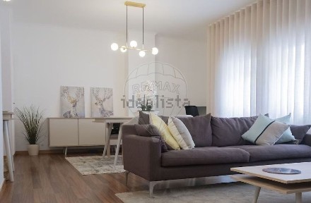 Apartamento T1 à venda na Avenida David Mourão-Ferreira
