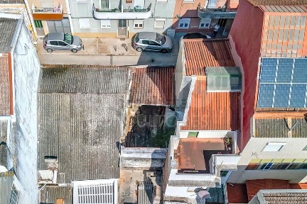 Moradia em banda à venda na Rua Salvador Marques s/n