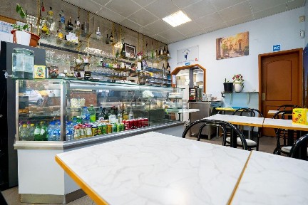 Espaço comercial à venda na Rua Cidade de Cabinda, 16