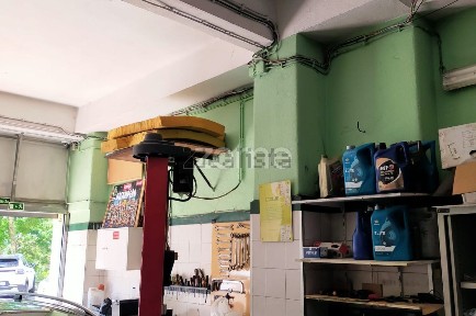 Espaço comercial à venda na Calçada de Carriche, 72
