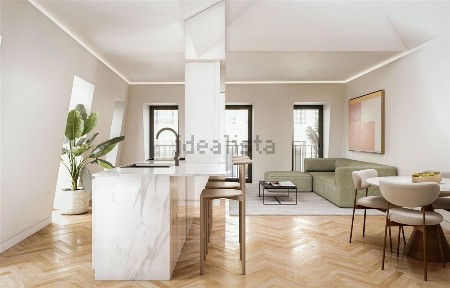 Apartamento T2 à venda na Rua de Santa Marta, 29