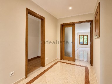 Apartamento T2 à venda na Estrada da Luz, 6